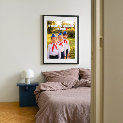 Für Frieden und Sozialismus Seid Bereit! - Schwarz