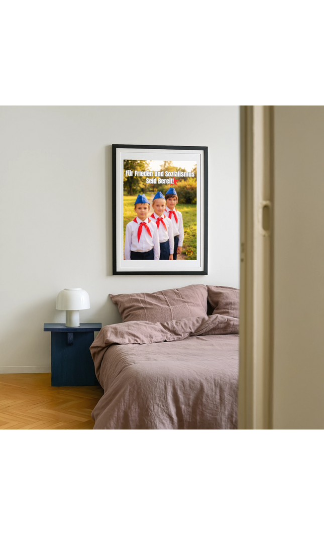 Für Frieden und Sozialismus Seid Bereit! - Schwarz