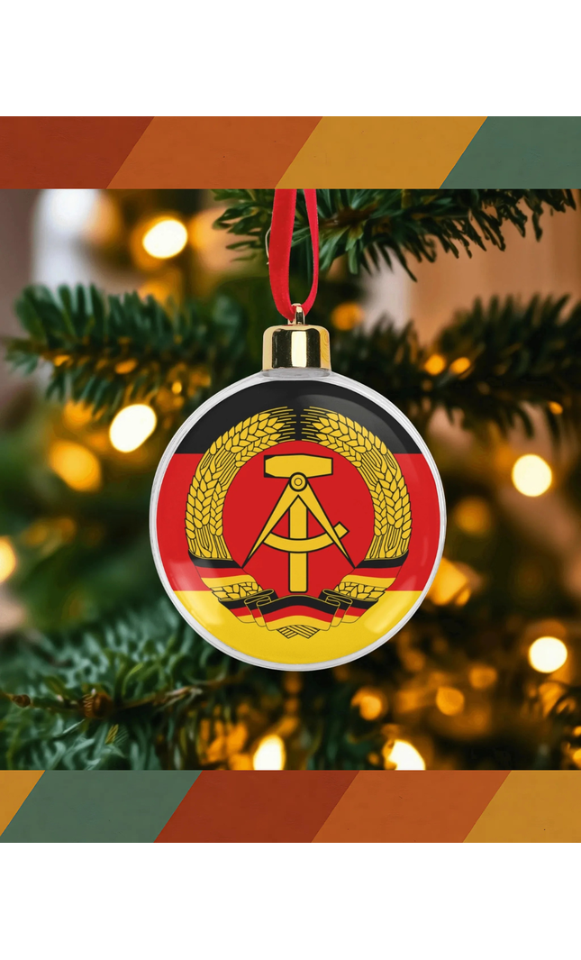 Weihnachtskugel mit DDR-Wappen