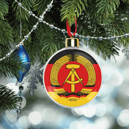 Weihnachtskugel mit DDR-Wappen