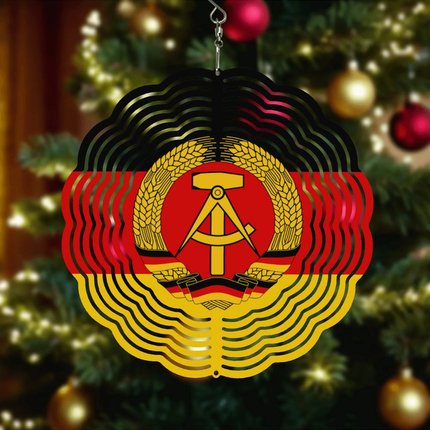 Windspiel Weihnachtsbaum aus Aluminium