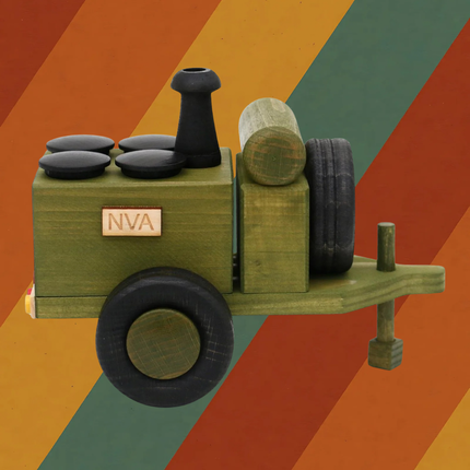 Räucherfigur Gulaschkanone NVA